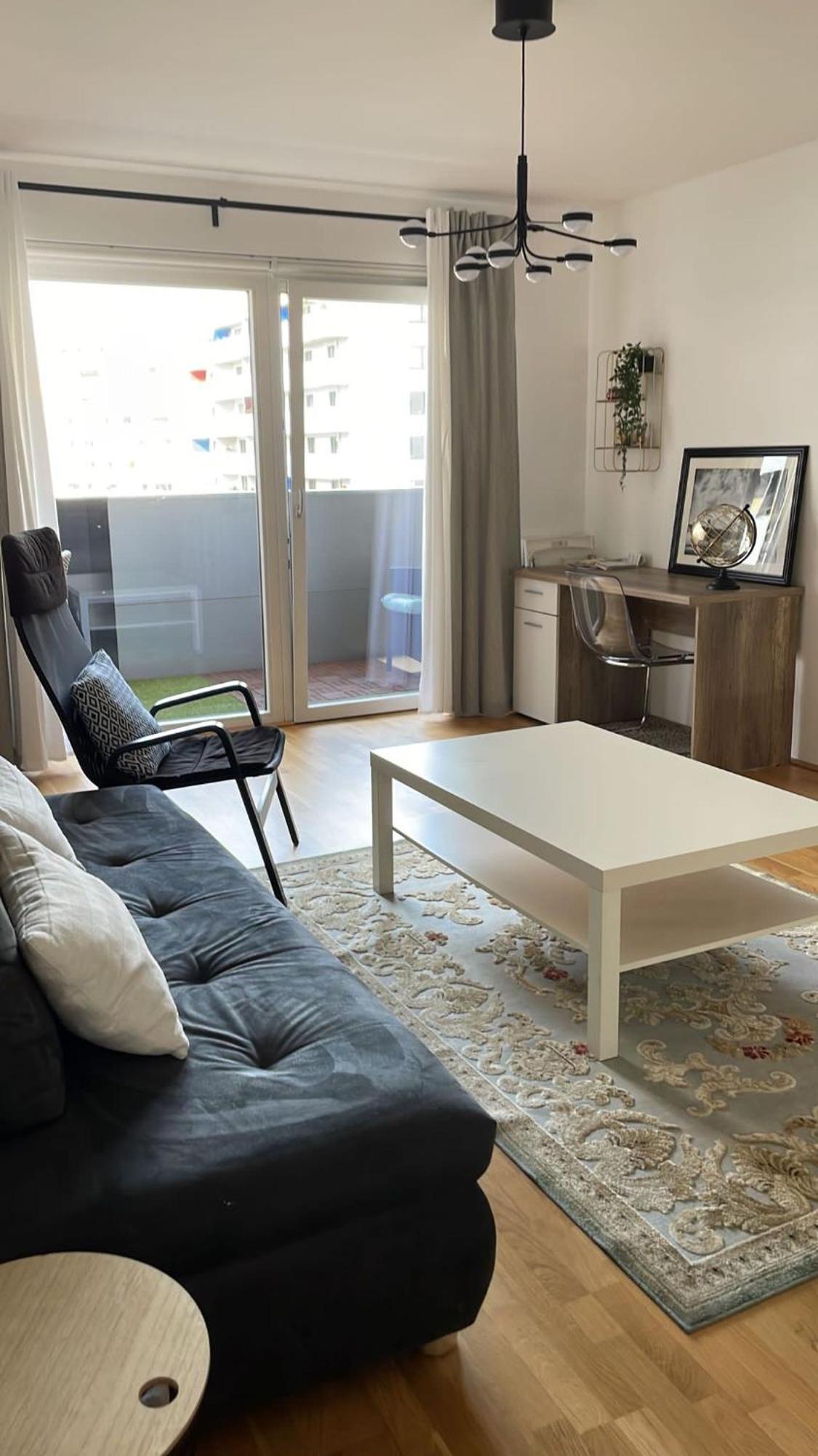 2 Bedroom Apartment Next To Metro U1 And Garage Parking Виена Екстериор снимка